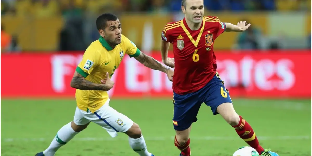 Daniel Alves ajuda o Brasil a buscar o ouro no Japão e pode permanecer no país para reeditar parceria valiosa com Iniesta