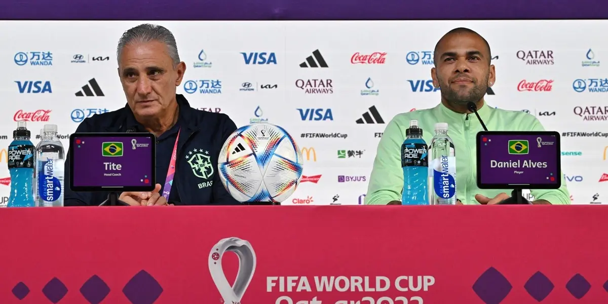 Daniel Alves está enfrentando um momento difícil em sua carreira, está detido em Barcelona, desde janeiro.