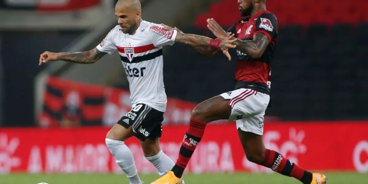 Daniel Alves está livre no mercado e Flamengo é um dos prováveis destinos do maior campeão da história do futebol
