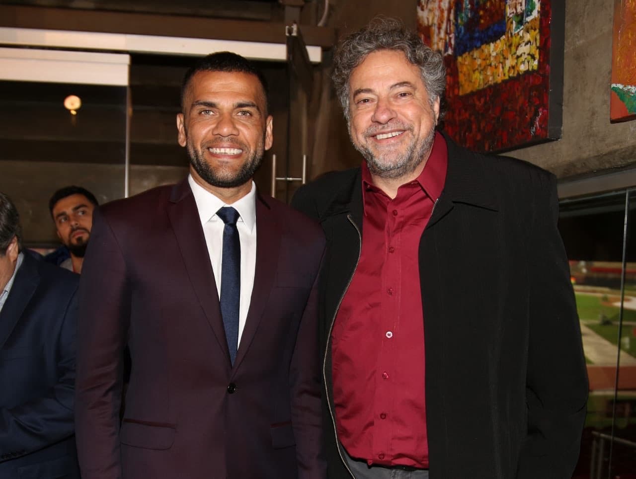 Daniel Alves ficou dois anos no São Paulo, mas presidente só viu a parte negativa da contratação do craque