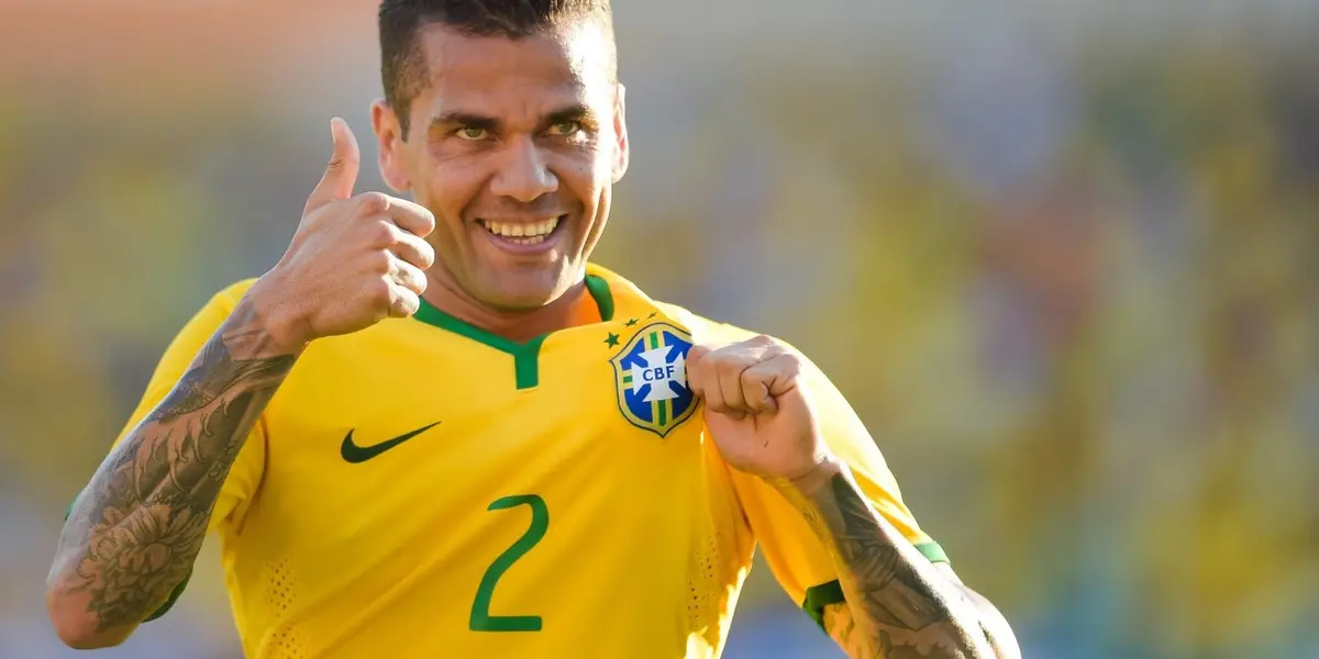 Daniel Alves volta à Seleção Brasileira após quase dois anos e de esperanças renovadas para jogar a Copa do Mundo de 2022