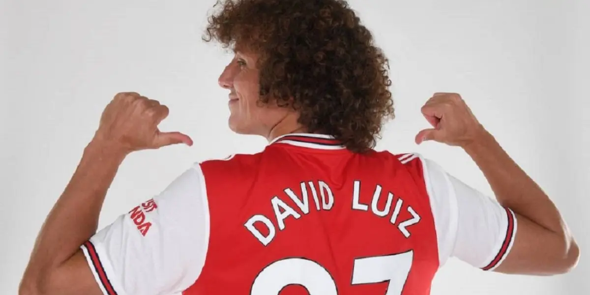 David Luiz ainda não fechou com o Flamengo, mas novo número do zagueiro já foi escolhido