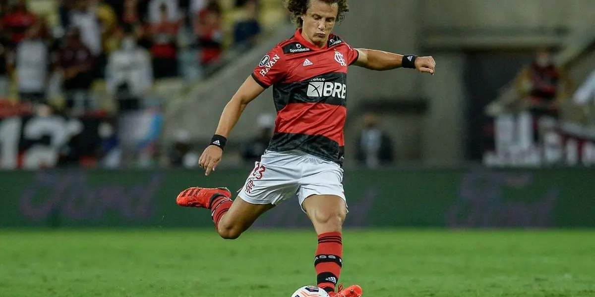 David Luiz se machucou logo aos dez minutos de jogo pelo segundo jogo da semifinal da Copa Libertadores e preocupa o Flamengo