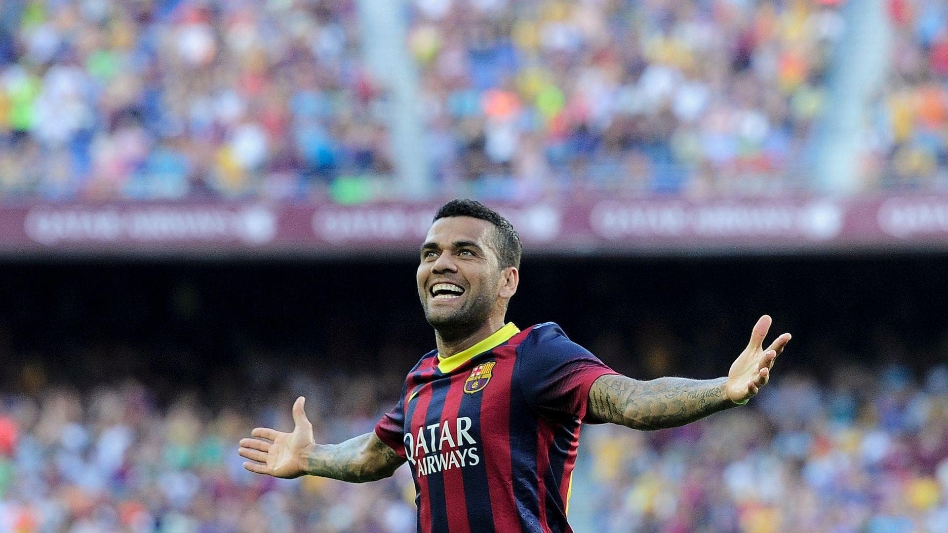 De parceiro do Messi a campeão pelo clube do coração, a história de Daniel Alves, um apaixonaod pela Seleção Brasileira
