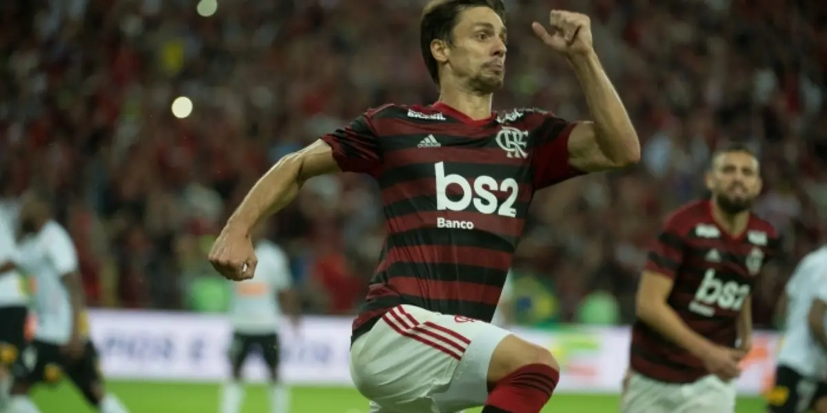 Defensor abriu o coração e causou polêmica