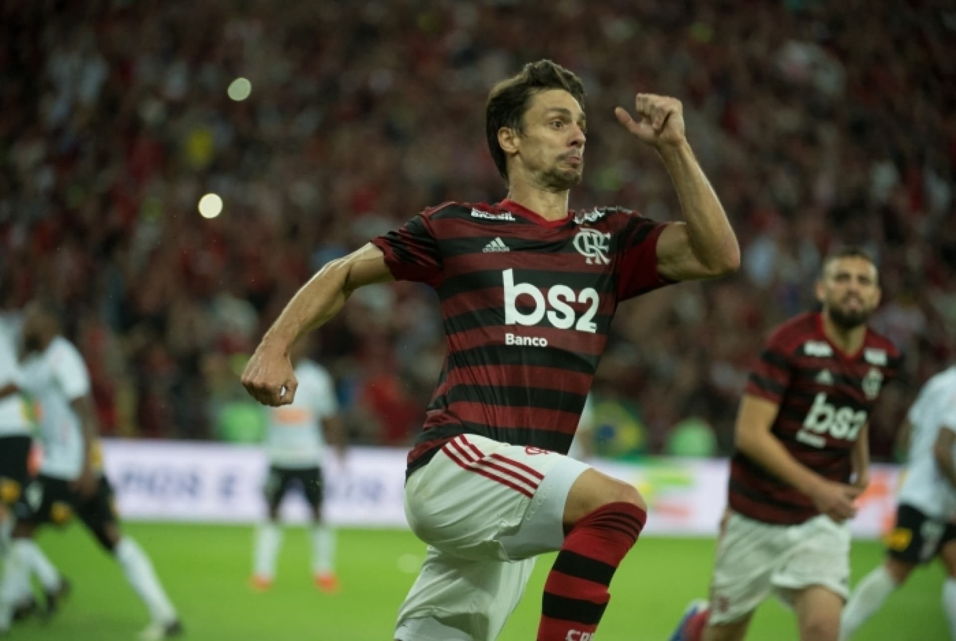 Defensor abriu o coração e causou polêmica
