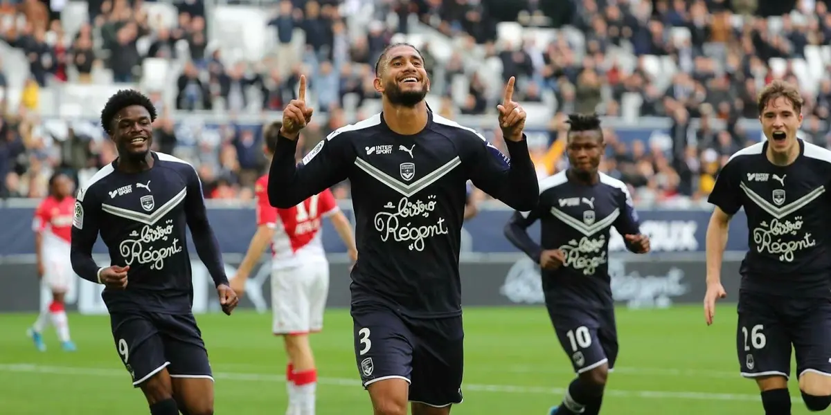 Defensor foi campeão paulista e brasileiro pelo Timão