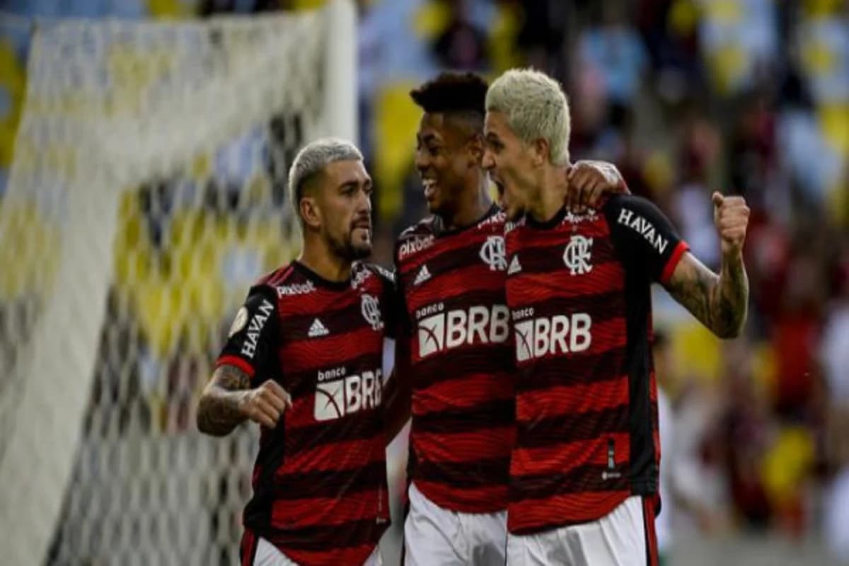 Defensor que a torcida não gosta pode deixar o clube nos próximos dias
