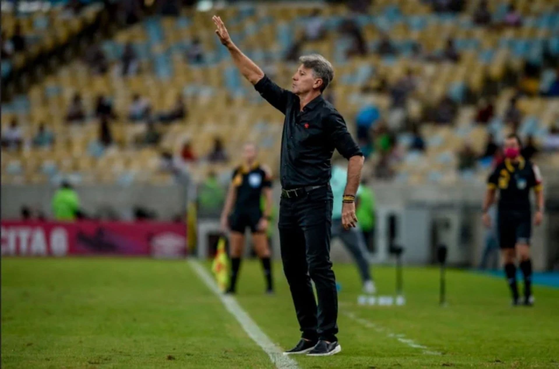 Depois de garantir seu acesso de volta ao grupo de elite do Campeonato Brasileiro, o Grêmio não vacilou e entrou firme no mercado