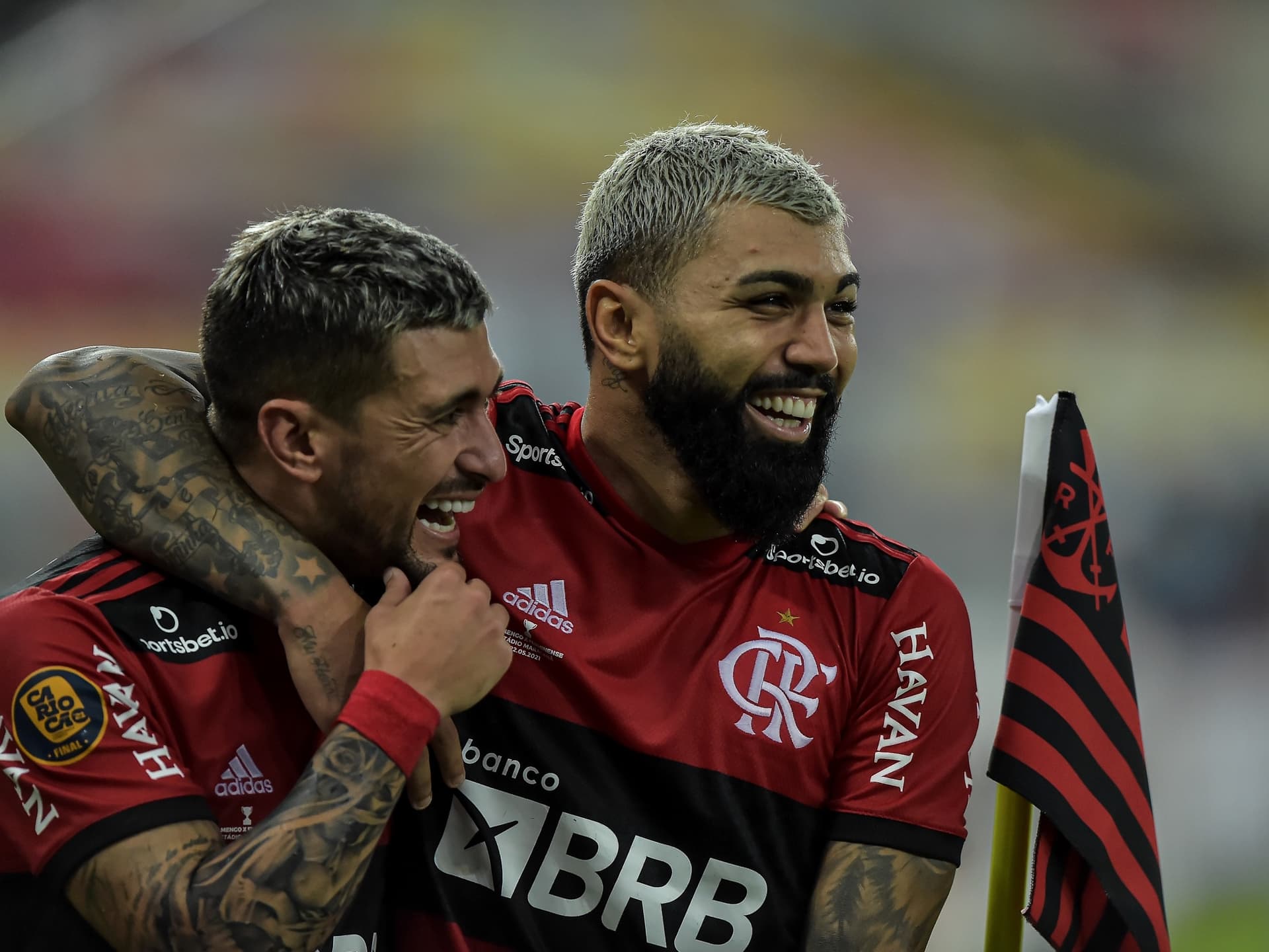 Depois de um ano de negociações, o Flamengo finalmente acertou a renovação de Arrascaeta