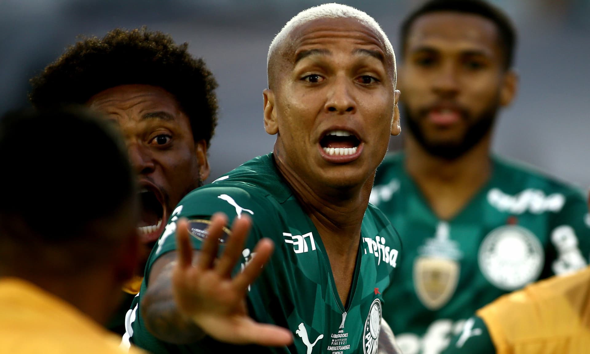 Deyverson fez o gol que deu o título ao Palmeiras, mas a gratidão do torcedor palmeirense não é (só) para ele