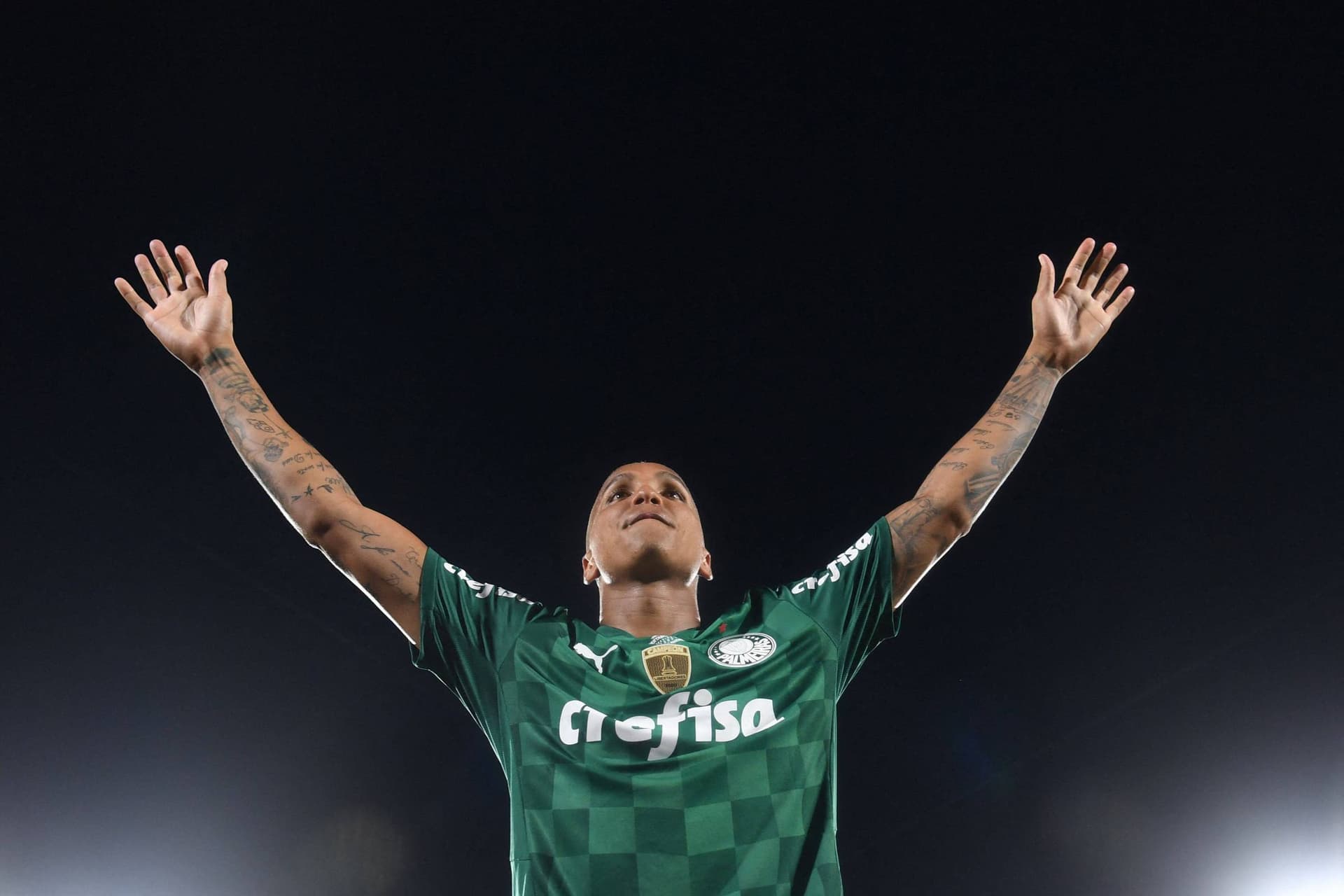 Deyverson marca presença em jogo final do Palmeiras em 2021 que o deixa a frente de Luiz Adriano