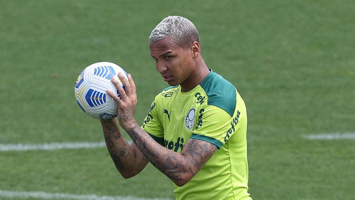 Deyverson tem estatística negativa pelo Palmeiras e preocupa Abel Ferreira para jogo da redenção