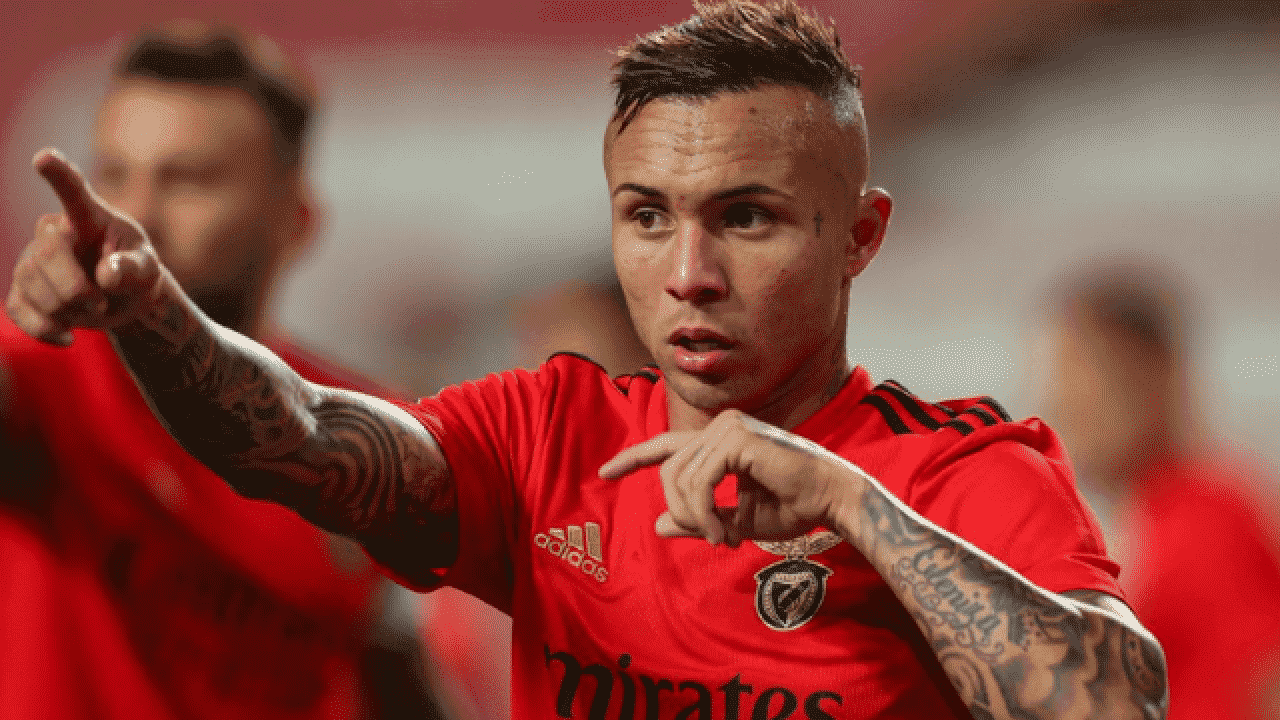Diretor do Benfica vem finalizar compra de Cebolinha pelo Flamengo