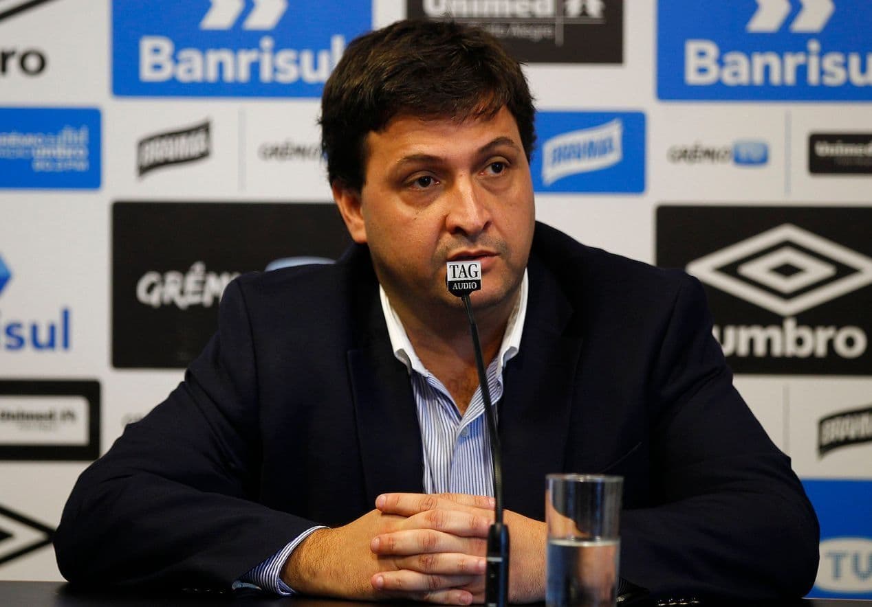 Diretoria do tricolor gaúcho se preocupa que negócio não ocorra e tentam reverter a situação