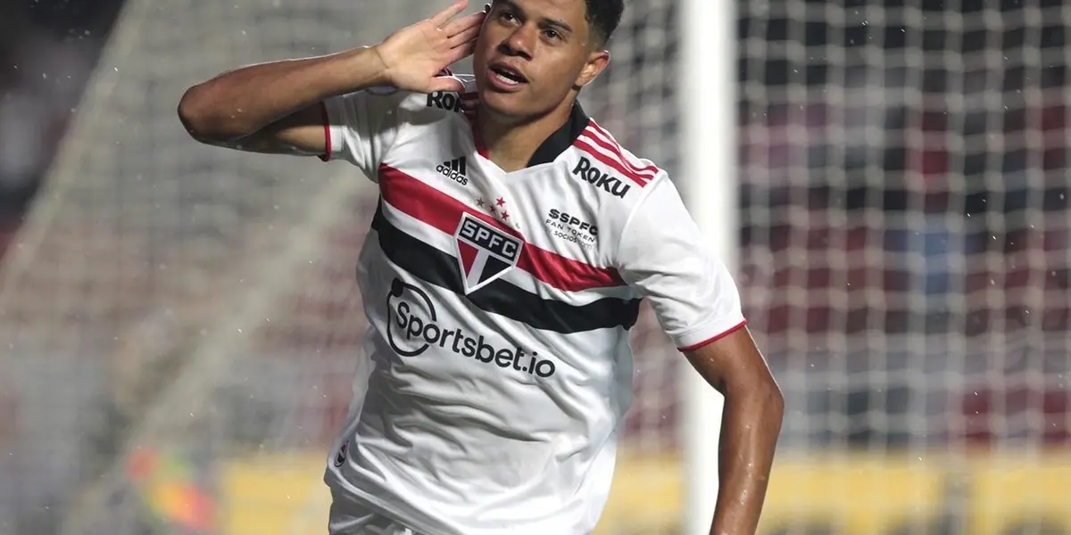 Diretoria rejeitou a oferta milionária do FC Dallas, dos Estados Unidos, por meio-campista