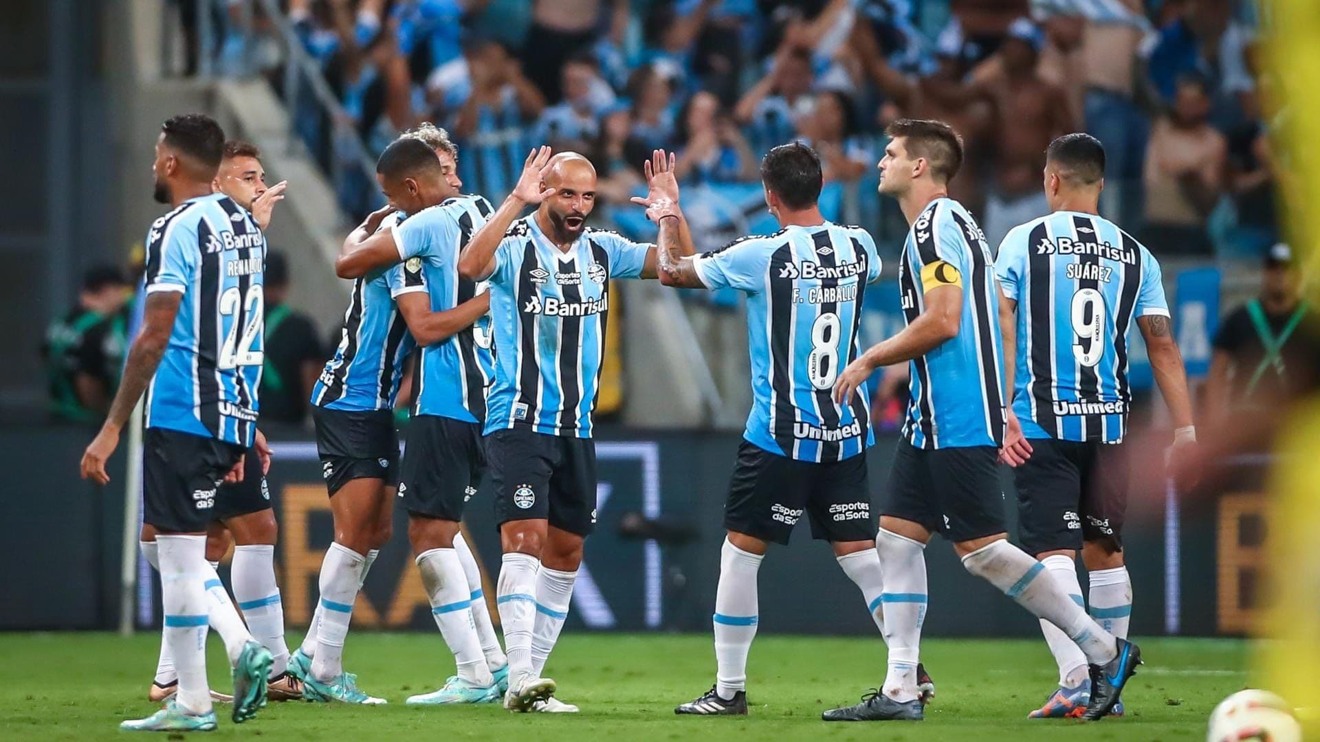 Diretoria se perde completamente e agora o Grêmio pagará uma multa milionária, que pode minar a contratação de novos reforços gremistas