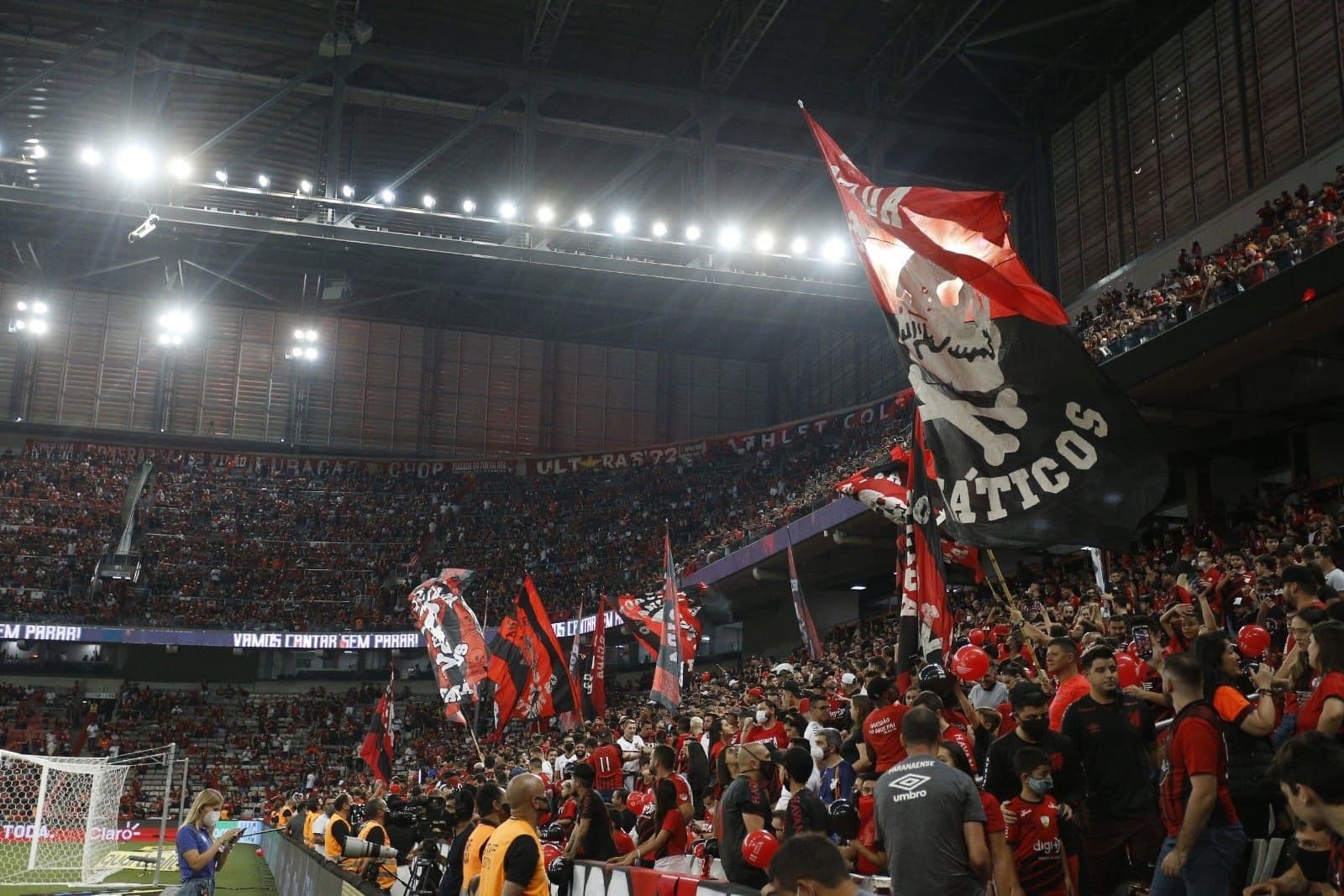 Dirigente saiu bastante irritado da coletiva