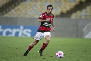 Discordância sobre forma de pagamento atrasa negociação entre Al Hilal e Flamengo por Michael