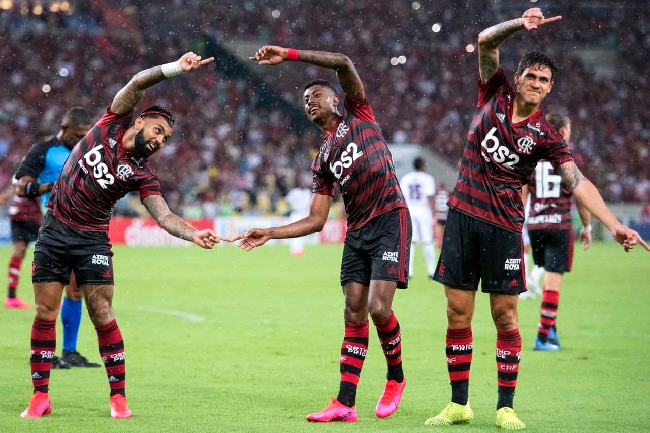 Disputa por posição entre os titulares ficou desigual em 2021 com os centroavantes Gabriel Barbosa e Pedro