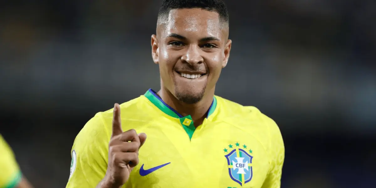 Dois grandes nomes da Premier querem deixar o Barça sem Vitor Roque