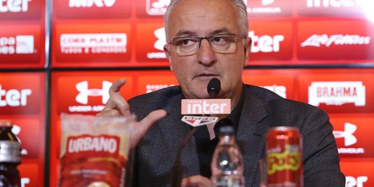Dorival Júnior, que assumiu pela segunda vez o cargo de técnico do São Paulo, falou pela primeira vez como técnico do clube nesta sexta