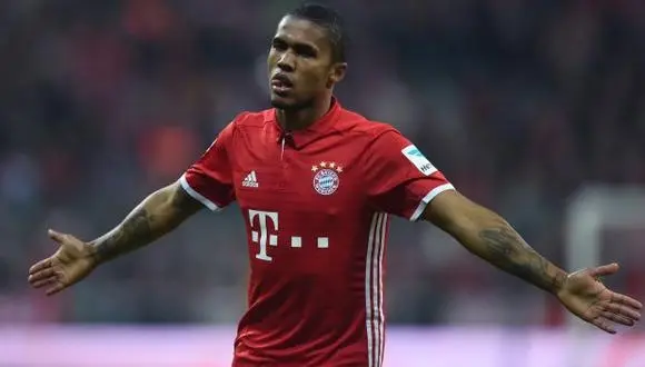 Douglas Costa já tem novo time na Europa