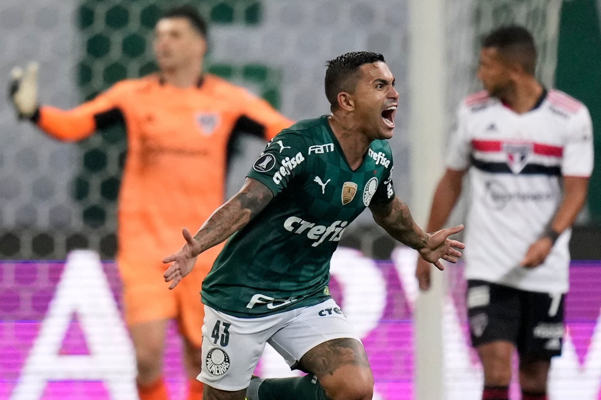 Dudu foi campeão da Copa Libertadores 2020, mas não da forma como gostaria ao ver Breno Lopes sendo o herói do título