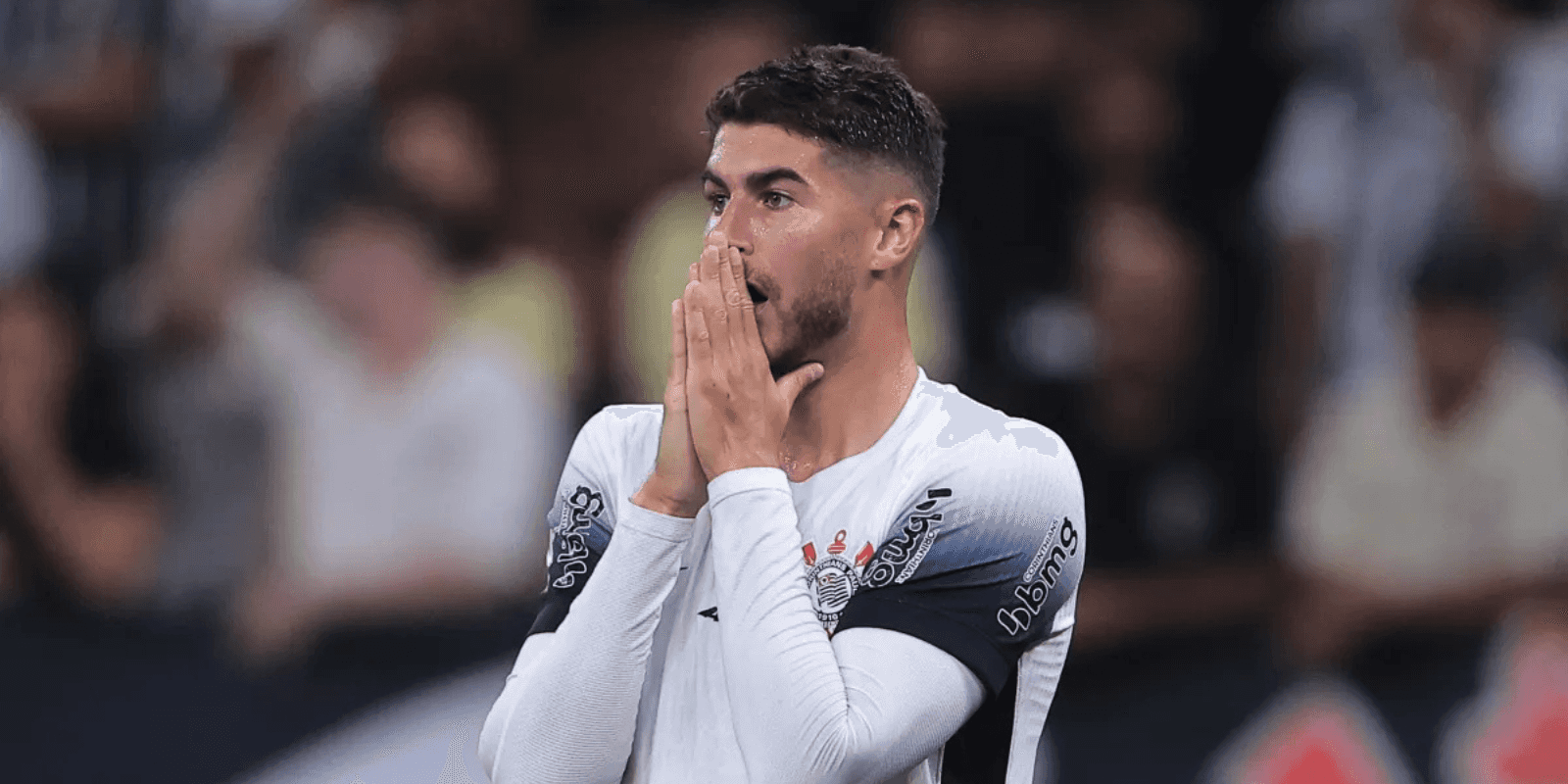 É essa a chance inacreditável que Pedro Raul perde no jogo contra o São Bernardo