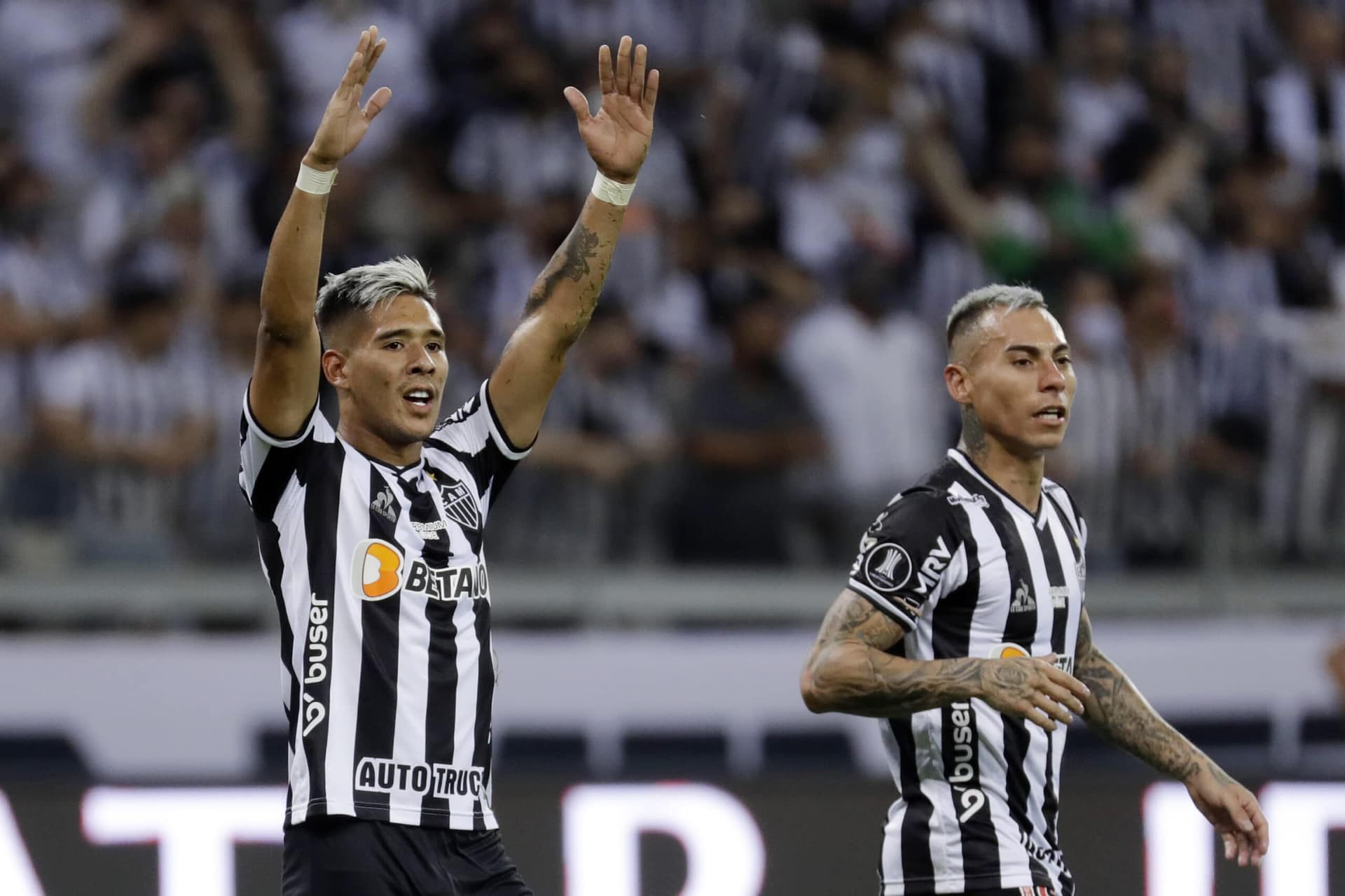 Eduardo Vargas voltou ao Atlético Mineiro após mais de um mês afastado por lesão.