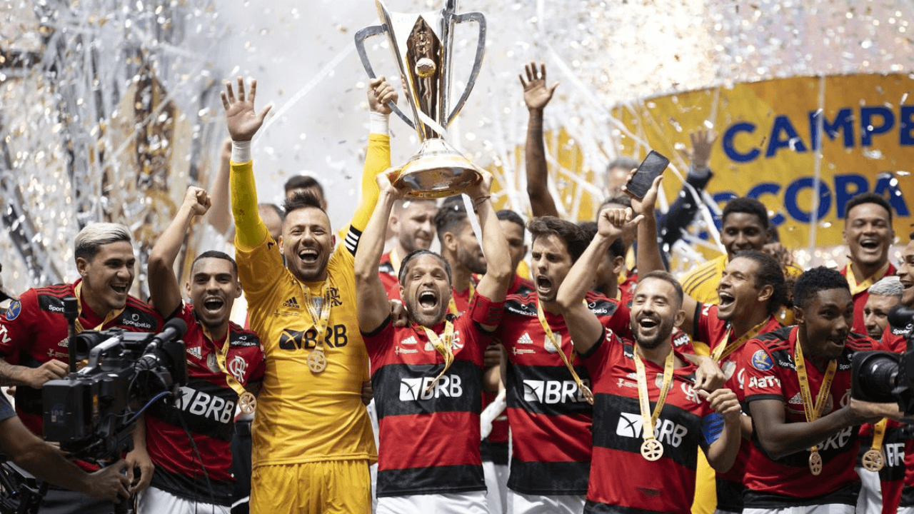 Ele conquistou títulos pelo Mengão, mas não caiu nas graças da torcida em sua passagem