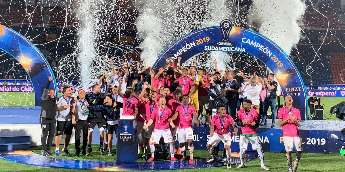 Ele já havia sido campeão contra o Tricolor quando ainda defendia o Timão no Brasil