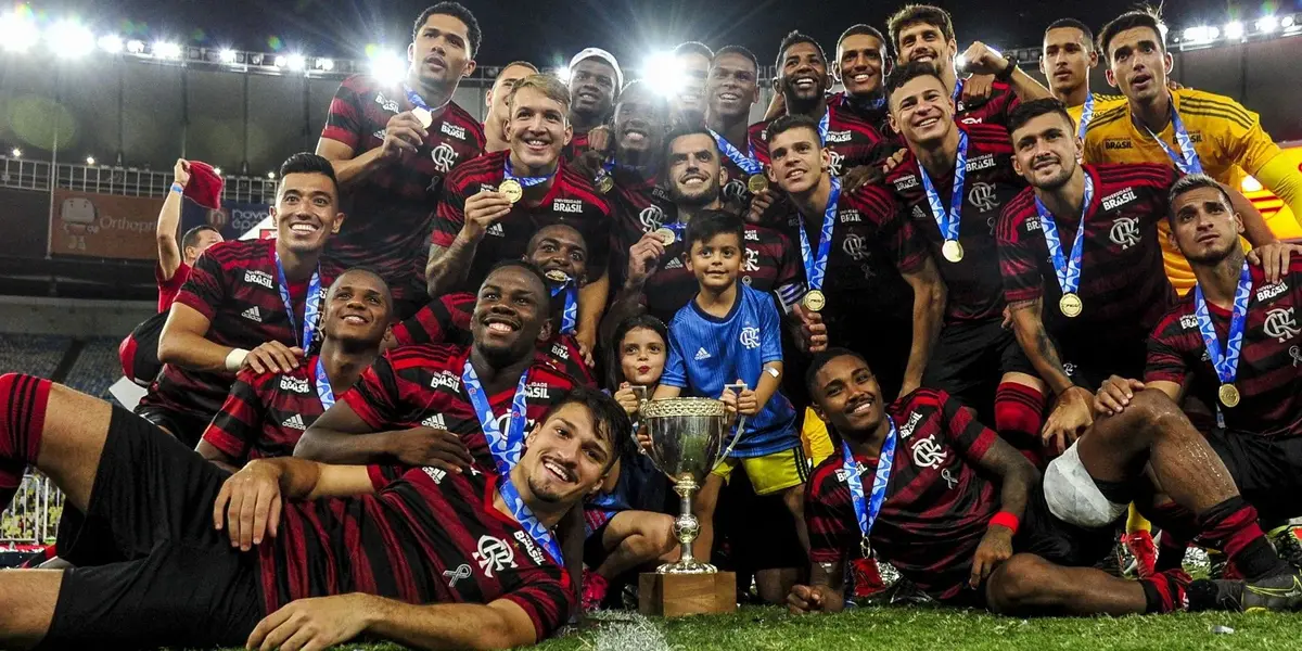 Ele tem boas passagens pelo futebol brasileiro e pode ser opção para o Cruzeiro