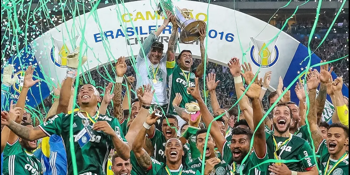 Ele teve passagem vitoriosa com a camisa do Verdão