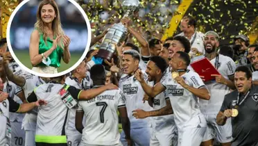 Elenco do Glorioso comemora conquista da América