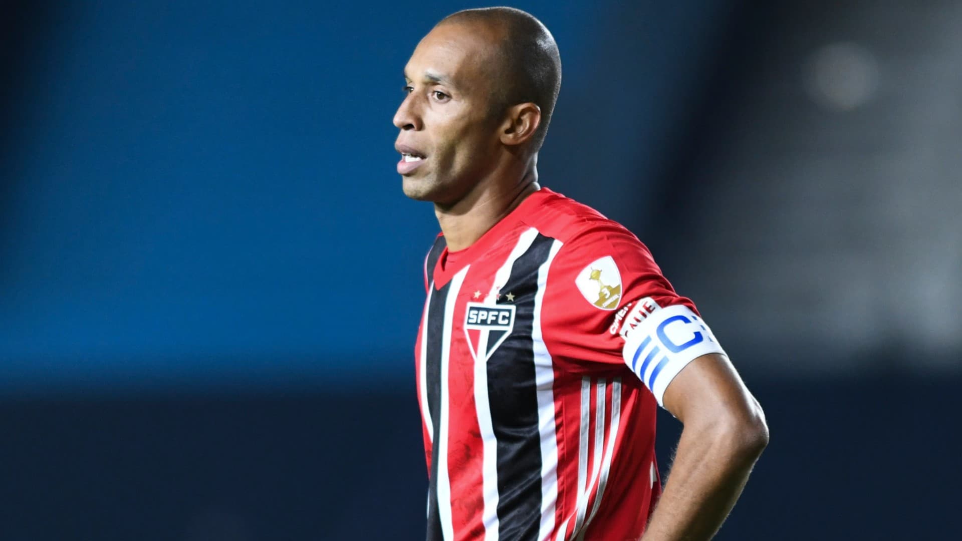 Eliminação do São Paulo fez Miranda desabafar como jamais tinha acontecido na passagem do experiente jogador