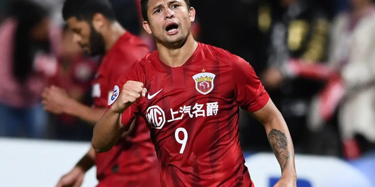 Elkeson, assim como Hulk, acumula bons números no futebol chinês
