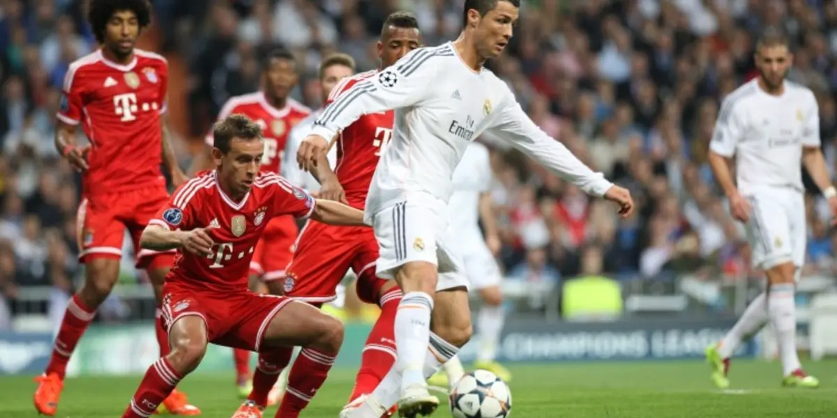 Em 2014, ele se consagrou na Copa do Mundo ao marcar o gol mais bonito do torneio, que rendeu elogios e aplausos de fãs e especialistas