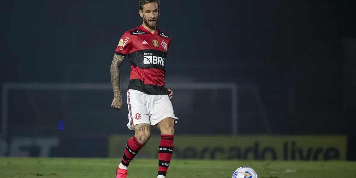 Em coluna, Venê Casagrande afirma que Cruz Azul, do México teria feito uma proposta formal ao Flamengo para contratar o zagueiro Léo Pereira