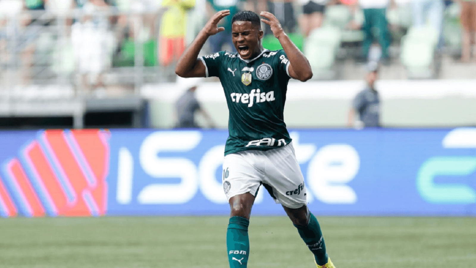 Em dezembro, o clube espanhol pagou quase US$ 40 milhões pelo jogador do Palmeiras, que chegará ao time alvinegro quando completar 18 anos