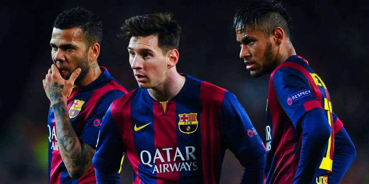 Em entrevista, Daniel Alves precisou escolher entre Messi e Neymar e a escolha surpreendeu