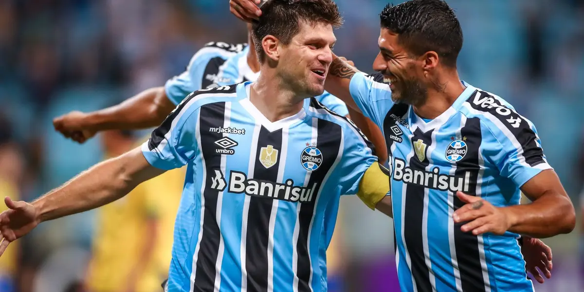 Em jogo muito aguardado pelo Campeonato Brasileiro 2023, Grêmio e São Paulo se enfrentaram em Porto Alegre pela nona rodada