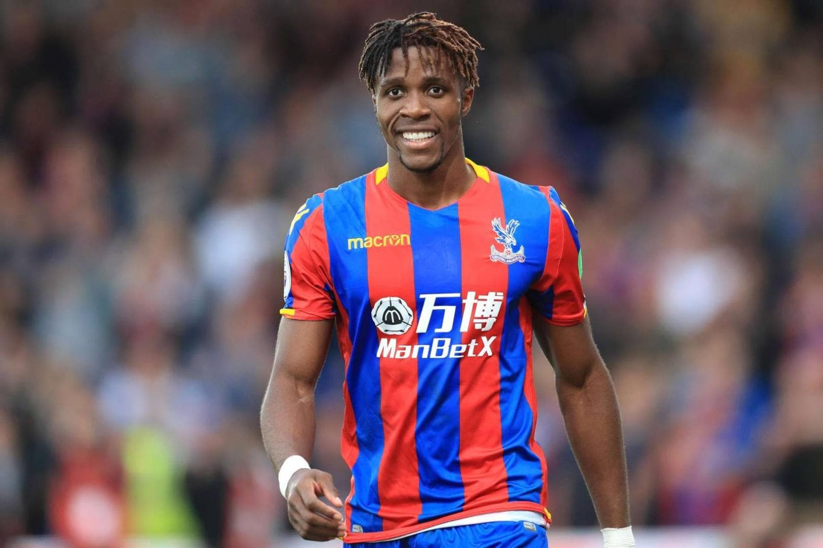 Empolgada com a compra do clube por sócio do Crystal Palace, torcida alvinegra faz campanha por craque marfinense