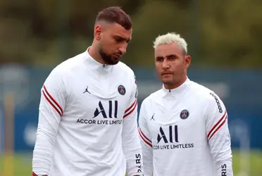 Escolha do goleiro titular na Champions League levou dúvida na internet