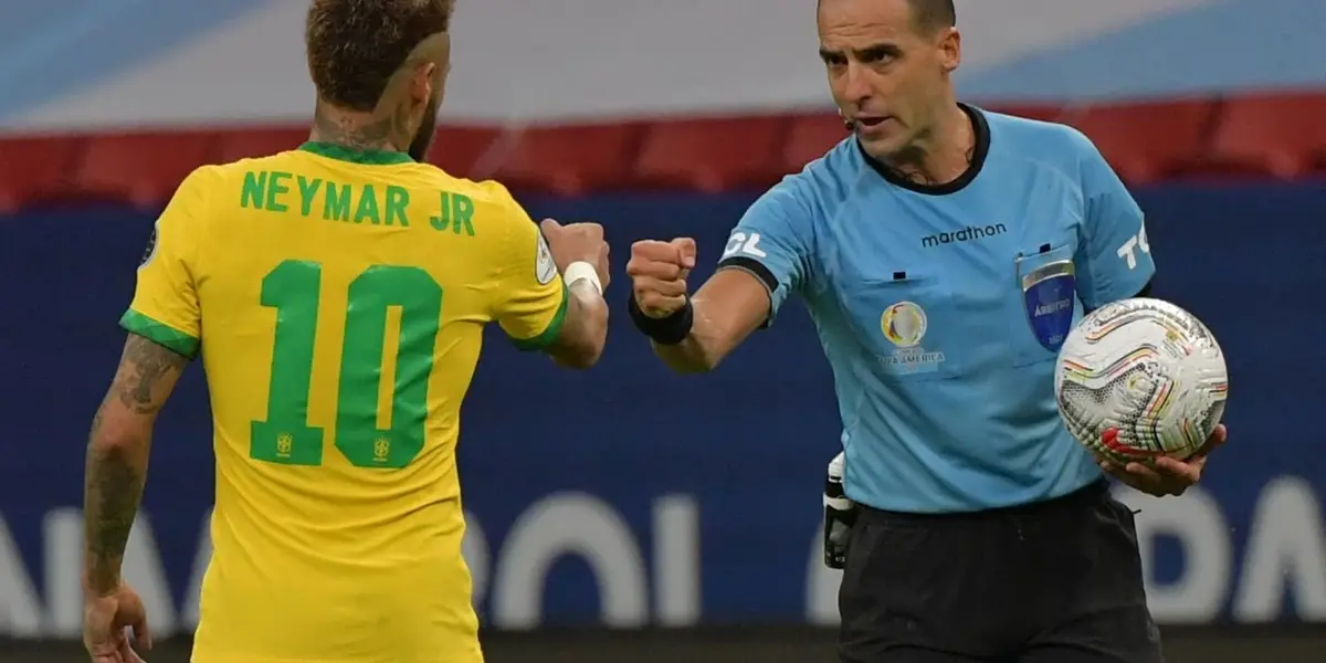 Estavam decididos os árbitros das duas últimas partidas da Copa América. O árbitro uruguaio, de 39 anos, vai comandar o Brasil vs. Argentina, no duelo entre Lionel Messi e Neymar