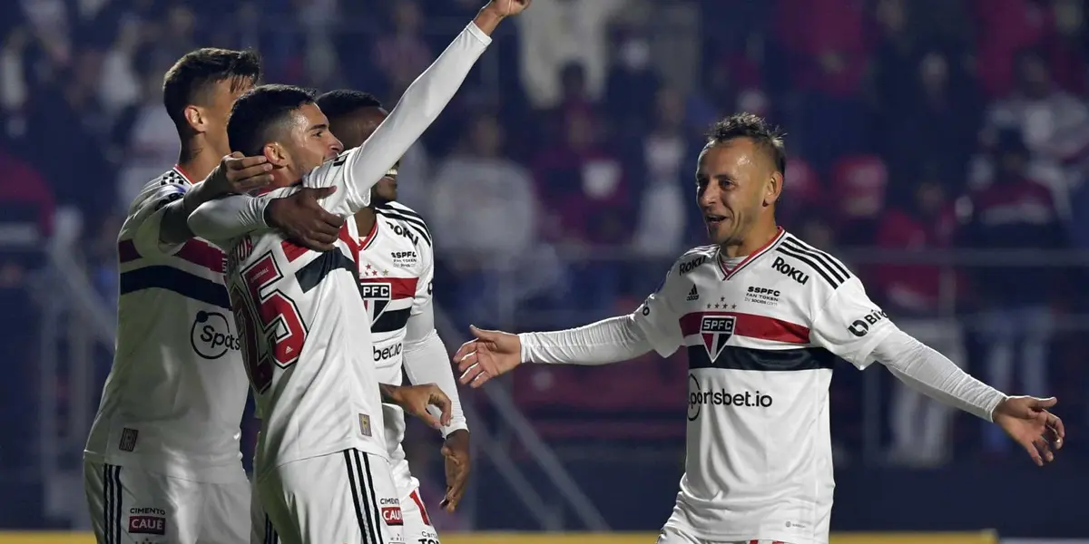 Este jogador do São Paulo Futebol Clube segue no Departamento Médico, mas as suas atitudes estão emocionando a todos dentro do clube