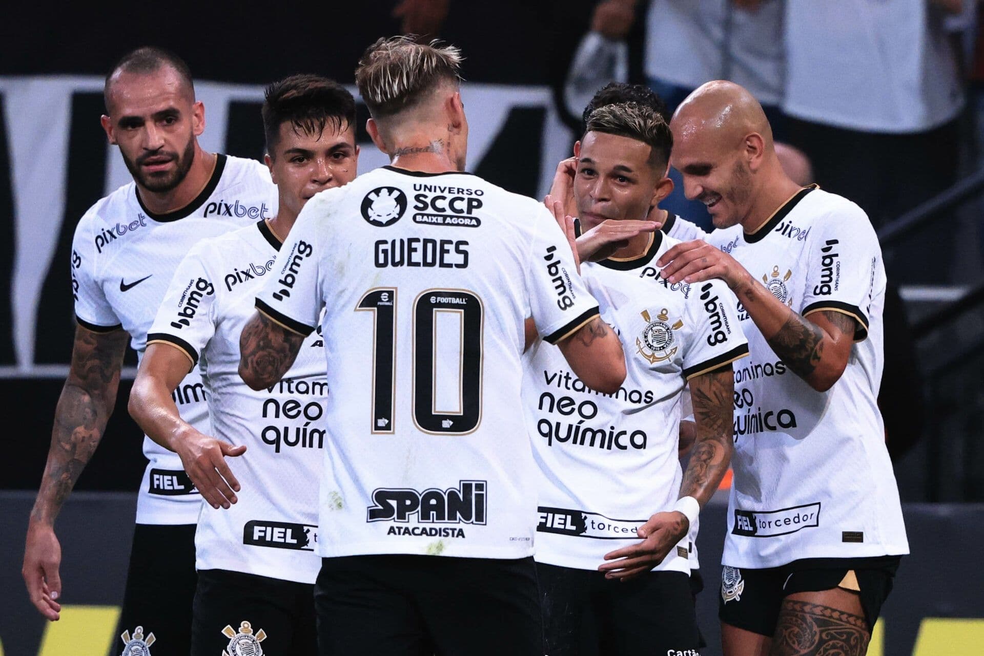 Este jogador foi escanteado no Corinthians, mas agora Renato Gaúcho quer tentar recuperá-lo, e a torcida está mais do que animada