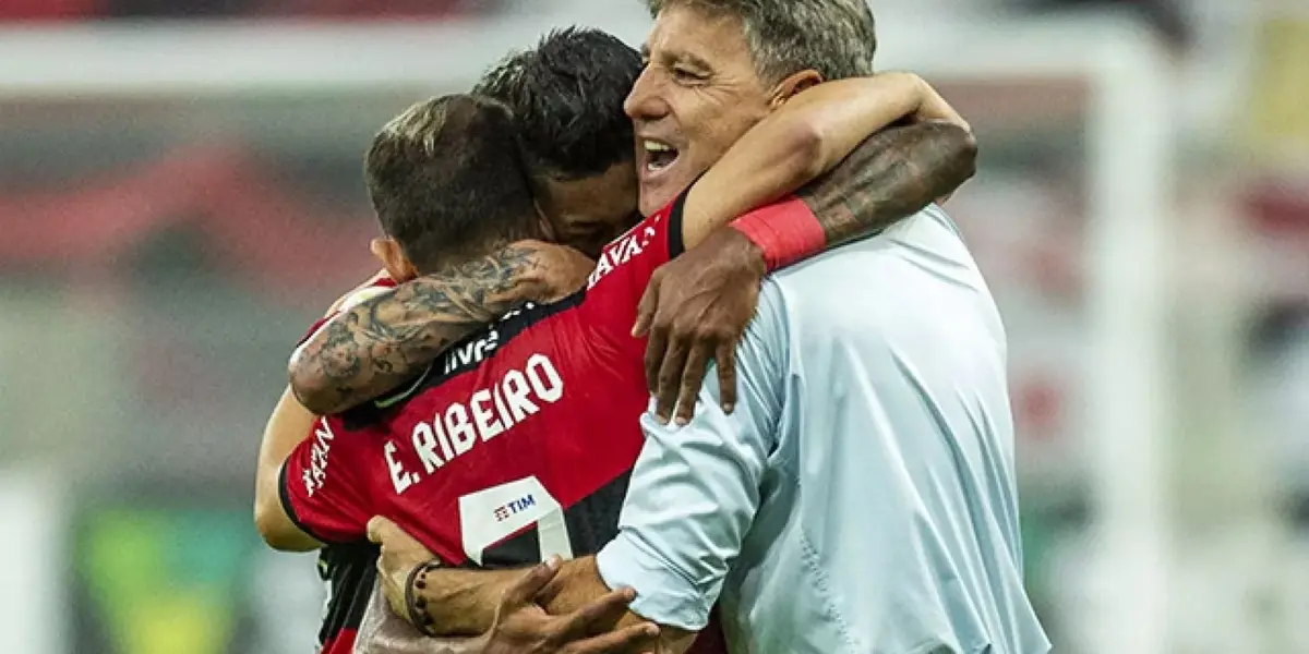 Everton Ribeiro foi mais um jogador a comparar a saída de Rogério Ceni com a chegada de Renato Portaluppi no Flamengo