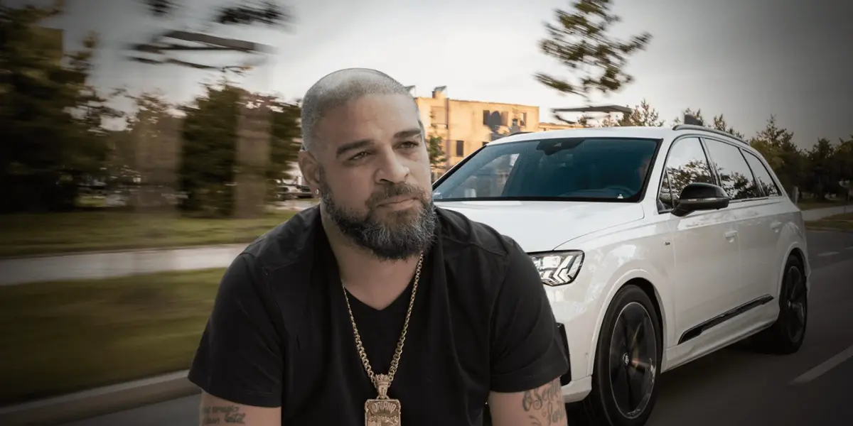 Ex-atacante da Inter de Milão, Adriano Leite Ribeiro mostra seu novo carro