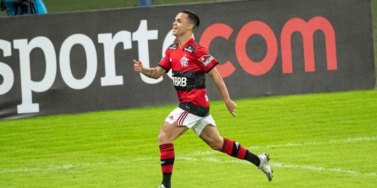 Ex-atacante do Flamengo defende o Al-Hilal, da Arábia Saudita